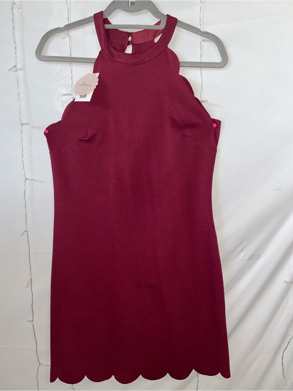 Soprano Scalloped-Hem Mini Dress in Burgundy